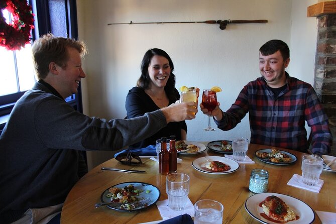 Charleston French Quarter or Brunch Food Tour with 7+ Tastings - Pacing and group size: why the 3-hour walk feels manageable
