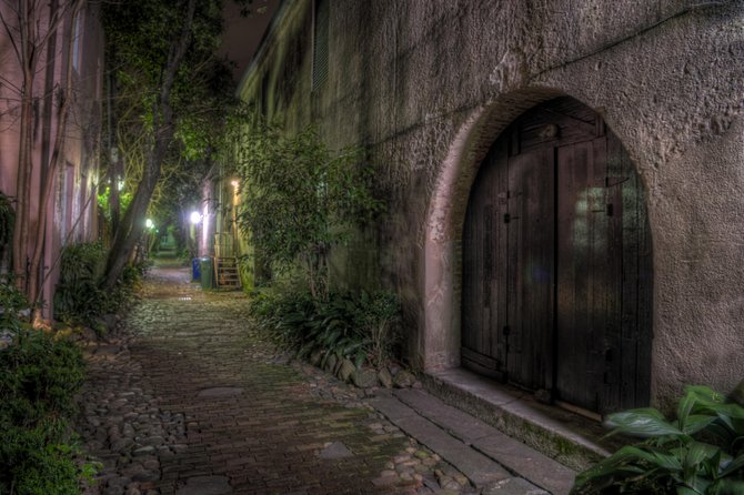 Charleston Ghosts of Liberty Guided Walking Tour - Old Exchange & Provost Dungeon: The Stop That Sets the Tone