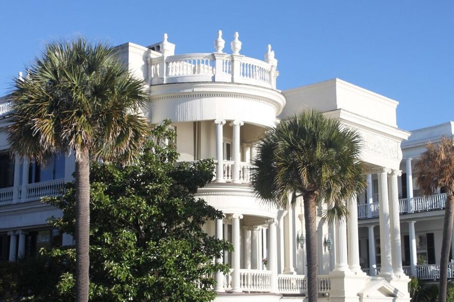 Charleston: Historic City Highlights Guided Bus Tour - Seats, Photos, and the Reality of a Moving Bus