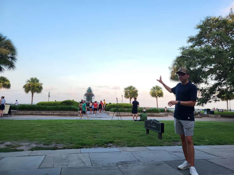 Charleston: History and Architecture Guided Walking Tour - City Market and St Philip’s Church, Then Finish at Pineapple Fountain