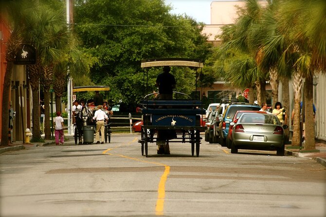 Charleston Horse & Carriage Historic Sightseeing Tour - Stop 1: Charleston City Market, the easy launchpad