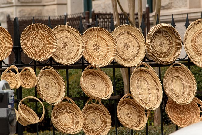 Charleston in a Nutshell Private Tours - Battery and White Point Gardens: where the peninsula reaches the sea