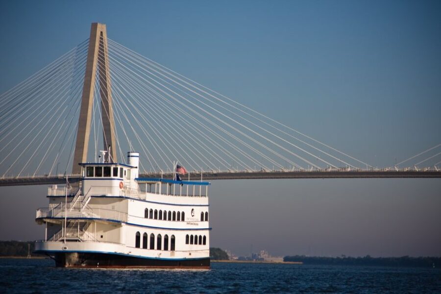Charleston: Luxury Harbor Dinner Cruise - The 150-Minute Rhythm: How Dinner Slides Into the Harbor Sights