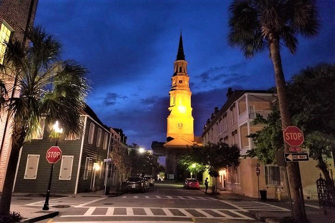 Charleston's Pleasing Terrors Night-Time Walking Ghost Tour - Why Mike Brown’s Pleasing Terrors Tour Works at Night