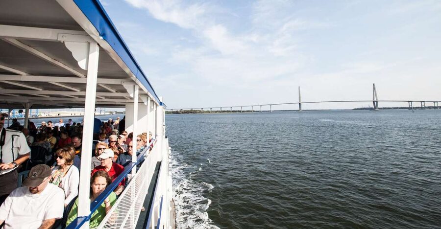 Charleston: Sightseeing Harbor Tour & Dolphin Watch - 90 Minutes of Built-In Sightseeing