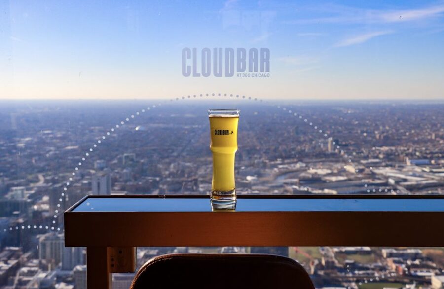 Chicago: 360 Chicago Observation Deck Sip and View Ticket - Getting In on Michigan Avenue, and Why You Still Might Wait