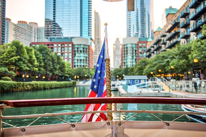 Chicago Architectural River Cruise - The Architecture Lesson You Get Without Overthinking It