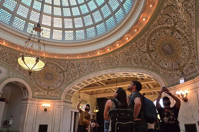 Chicago Architecture and True Crime Tour - A Loop Walk With True Crime Energy