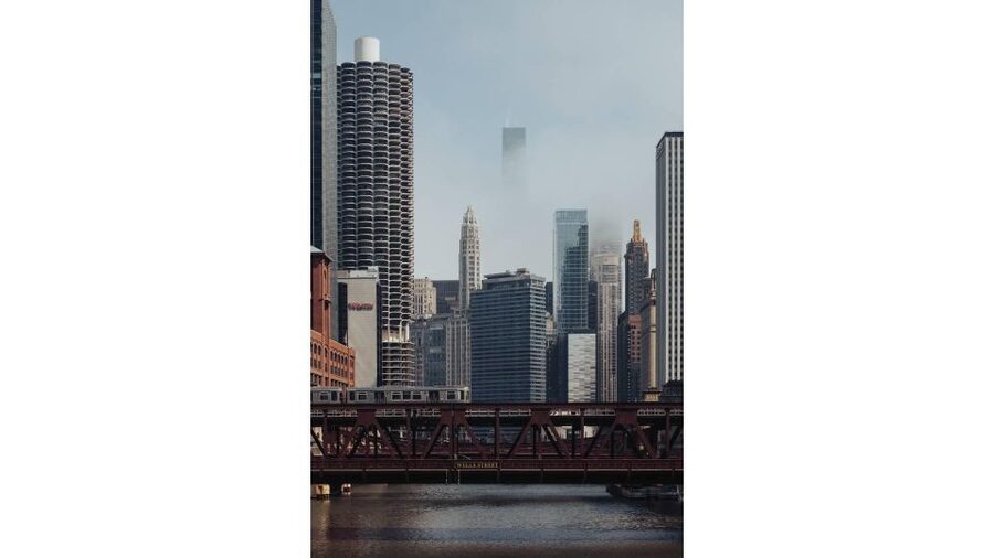 Chicago: Architecture Boat Tour with Drinks - The drinks perk: Included coffee, lemonade, and water that actually helps