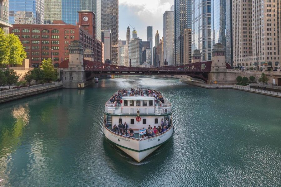 Chicago: Architecture Center Cruise on Chicago's First Lady - Seating, Weather, and What to Do with the Time