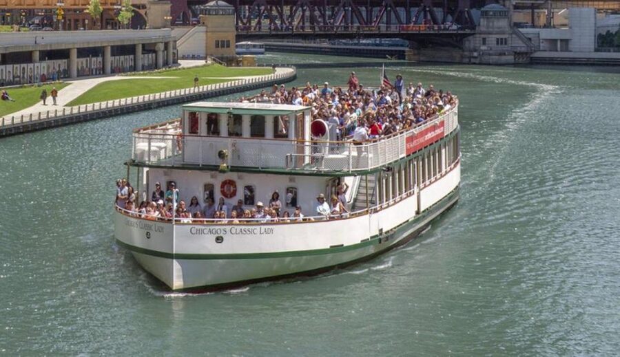Chicago: Architecture Center Cruise on Chicago's First Lady - Book It or Skip It?