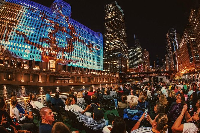 Chicago Architecture Center River Cruise aboard First Lady - Boarding and seating: why arriving 30 minutes early pays off