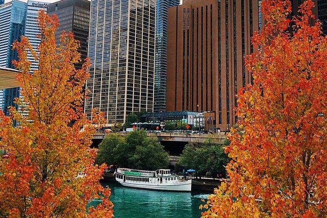 Chicago Architecture Center River Cruise aboard First Lady - What makes this cruise feel worth it: comfort, pacing, and context