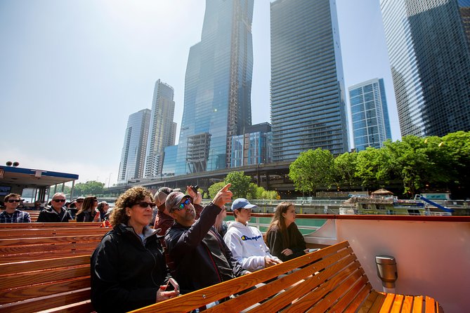 Chicago Architecture River Cruise - The core route: learning Chicago by floating past its icons