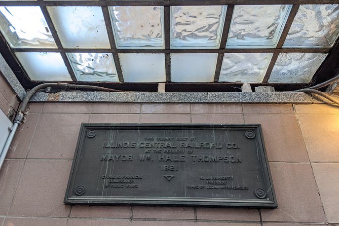 Chicago Architecture Tour: Underground Pedway and the Loop - Stop 5: Block 37 Through the Pedway Connections