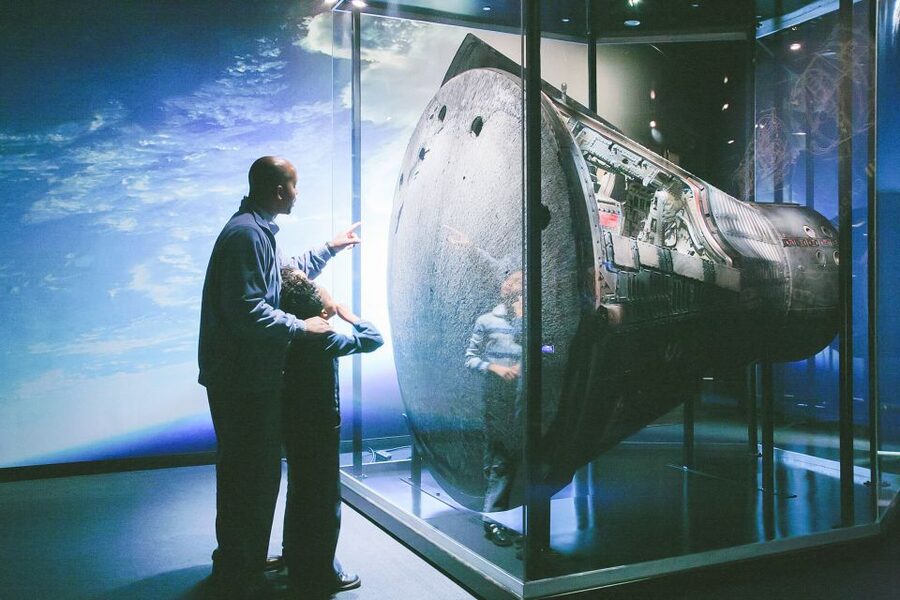 Chicago CityPASS®: Save up to 49% at 5 Top Attractions - Field Museum and Its Dinosaur Pull