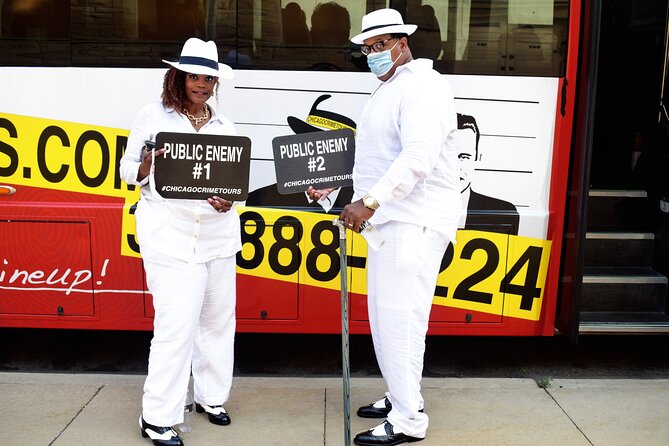 Chicago Crime and Mob Bus Tour - Meeting at Pearson Street and choosing your seat like a pro