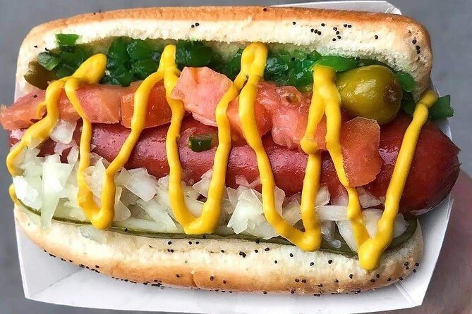Chicago Favorites Ultimate Food and Walking Tour - The five “you should know this” Chicago tastes, and what to watch for at each