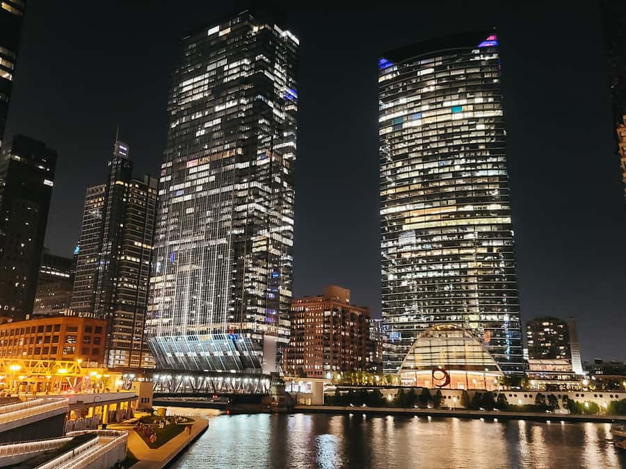 Chicago: Fireworks Cruise with Lake or River Viewing Options - Photo Tips: How to Get Shots Without a Perfect Deck Seat