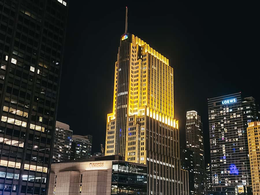 Chicago: Fireworks Cruise with Lake or River Viewing Options - Drinks, Food, and Getting the Most Value for $32
