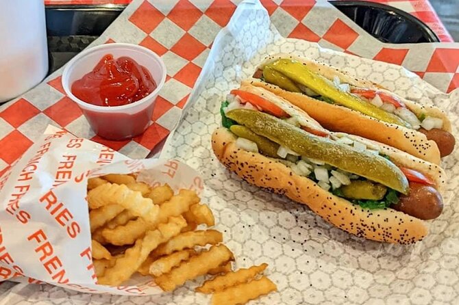 Chicago Gangster and Food Walking Tour - Gold Coast: Chicago Dawg at an Old Serving Place