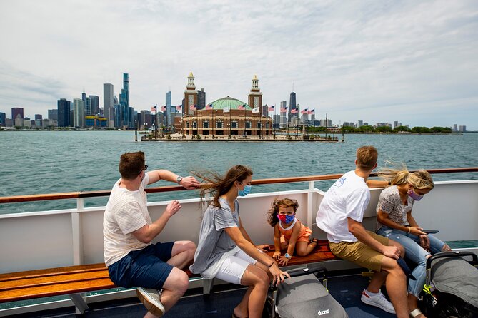 Chicago Lake and River Architecture Tour - Through the locks and out to Lake Michigan: the photo moment payoff