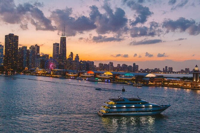 Chicago Premier Dinner Cruise on Lake Michigan - Views that make it worth dressing up