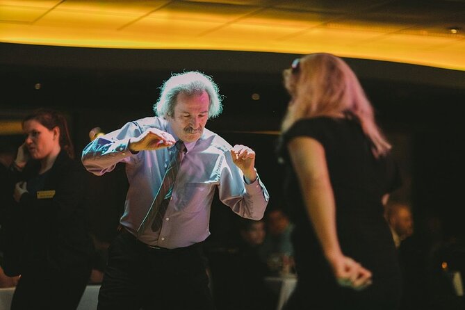 Chicago Premier Dinner Cruise on Lake Michigan - Drinks, dietary needs, and vegetarian expectations