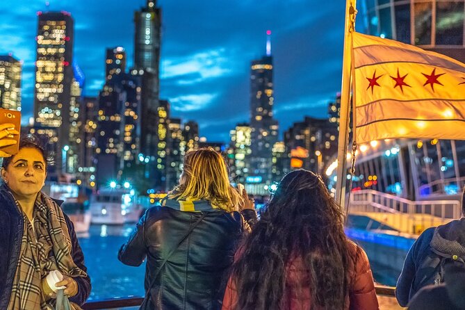 Chicago River 45-Minute Architecture Tour from Magnificent Mile - The Best Moments to Book, Including Winter Night Runs