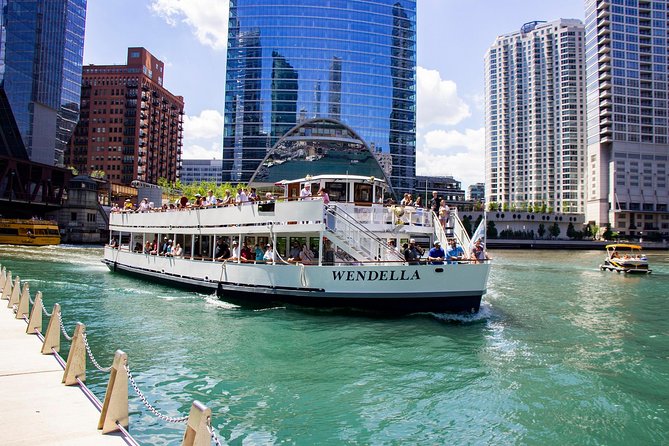 Chicago River 90-Minute Architecture Tour - Indoor vs outdoor seating: choose your view, then manage the weather