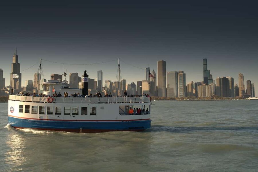 Chicago: Shoreline Lake Michigan Skyline Cruise - How the price stacks up for a $32 skyline cruise