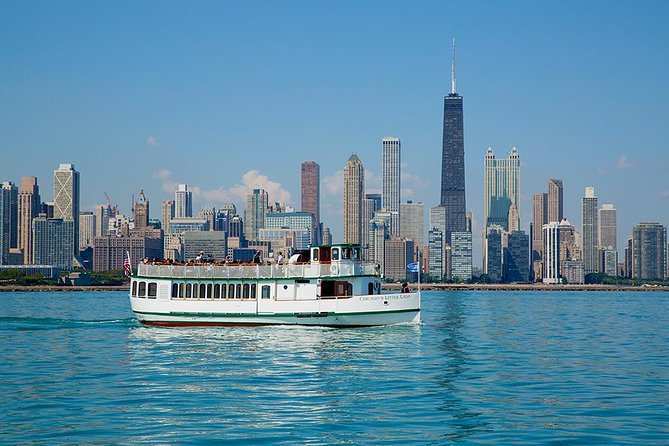 Chicago Sightseeing River and Lake Cruise - Where to meet: 112 E Wacker Dr and how to avoid stress