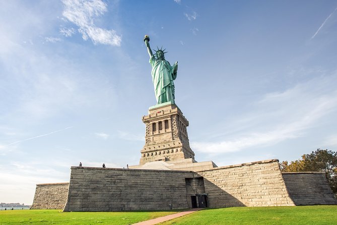 Choose Your Access Statue of Liberty and Ellis Island Small-Group Tour - Key things that make this tour work