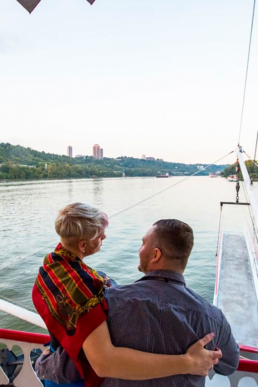 Cincinnati: Riverboat Cruise with Lunch and Entertainment - Why This Ohio River Lunch Cruise Feels Like a Time Capsule
