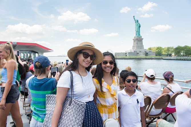Circle Line: 2.5hr - Complete Manhattan Island Cruise - Live guides who actually keep it moving