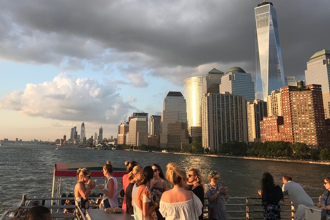 Circle Line: 2hr - New York City Harbor Lights Cruise - Onboard Food, Drinks, and Souvenirs: Where the Money Goes