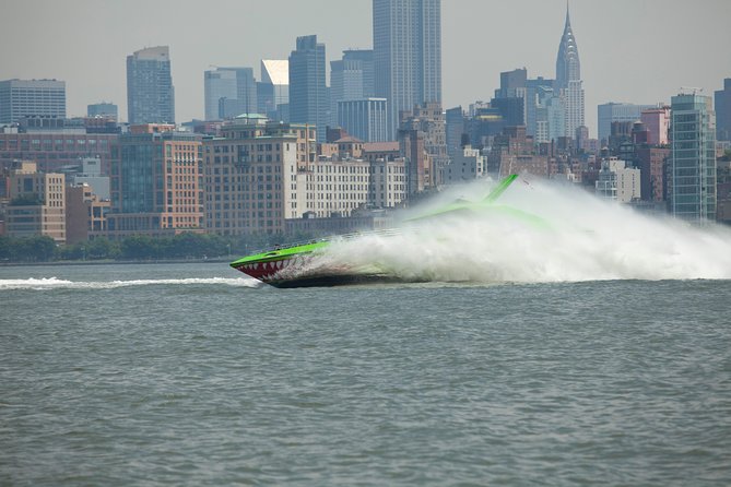 Circle Line: NYC BEAST Speedboat Ride - Midtown and Lower Manhattan Views While You Race By