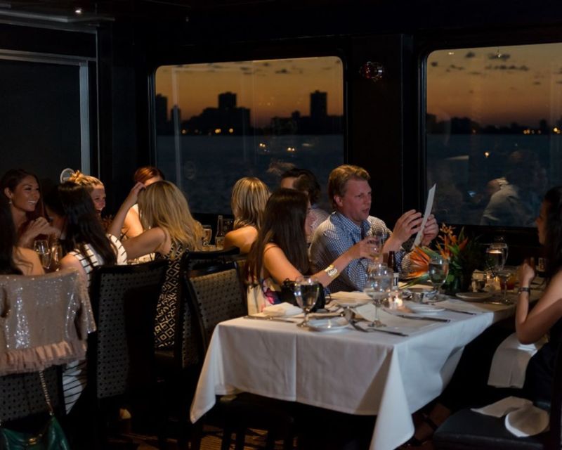 City Cruises Chicago: Premier Lunch or Dinner Cruise - The plated lunch and dinner: menu choices and what costs extra