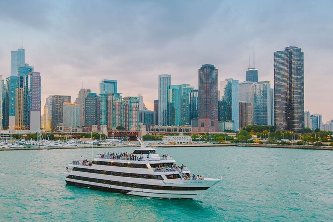 City Cruises Chicago: Signature Lunch Cruise on Lake Michigan - Seating and comfort: small group perks, tight realities
