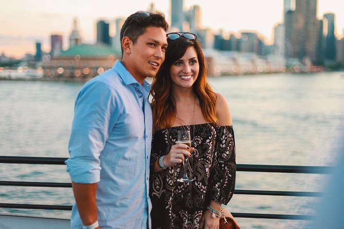 City Cruises Chicago: Signature Lunch Cruise on Lake Michigan - The lunch that actually works: buffet, variety, and drink choices