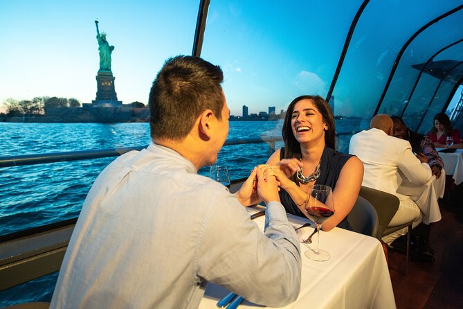 City Cruises New York: Bateaux Premier Dinner Cruise - First look: what this Bateaux Premier Dinner Cruise really feels like