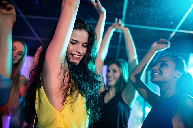 City Cruises Philadelphia: Signature Dinner Cruise with Buffet - Your “two-in-one” night plan: dinner, then decks and dancing