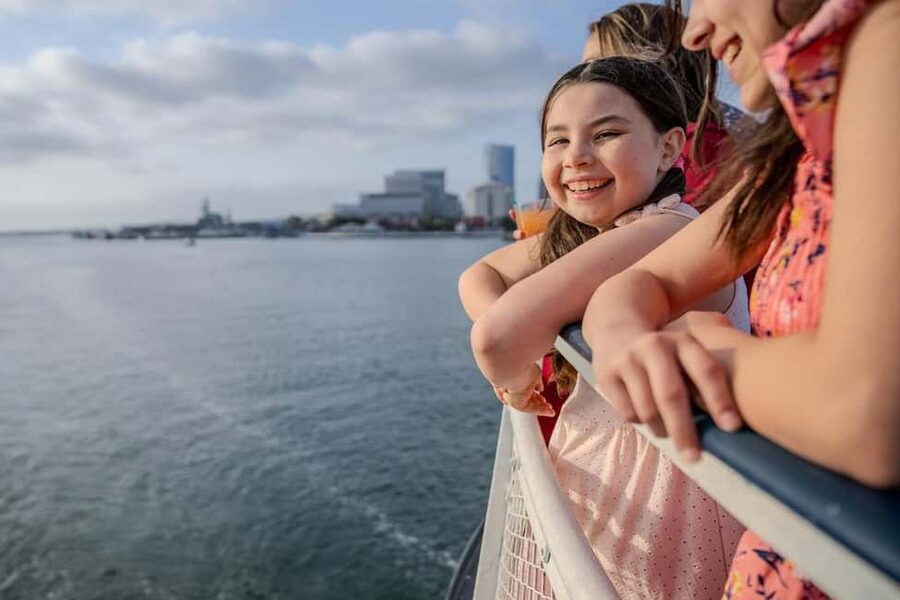 City Cruises San Diego: Best of the Bay Scenic Harbor Tour - A 90-minute route that centers on Coronado and the Navy zone