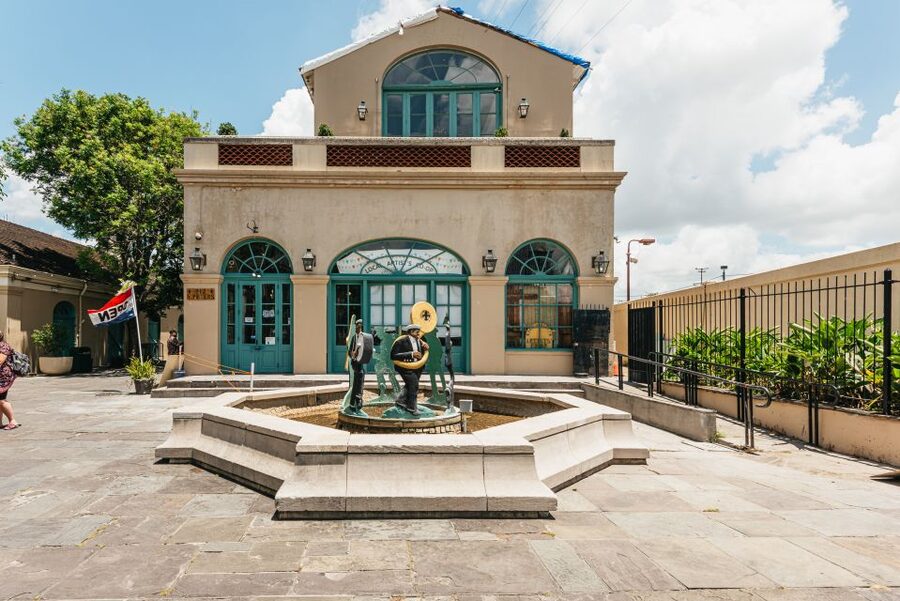 City Sightseeing New Orleans HOHO Bus Tour & Bookable Extras - Royal Street and Bourbon Street: the side of New Orleans for wandering
