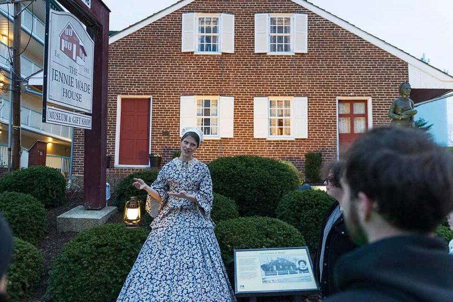 Civil War Ghosts: Echoes of the Fallen Gettysburg Ghost Tour - Witness Tree and the Orphanage: small-town landmarks with big mood