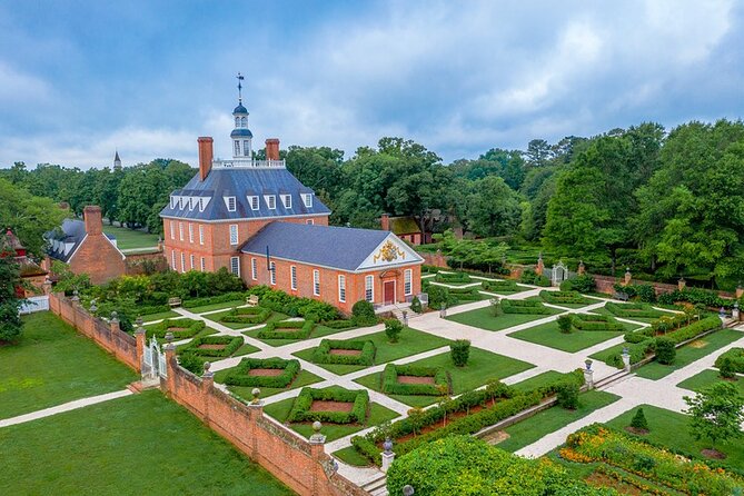 Colonial Williamsburg Admission - Governor’s Palace, Capitol, and Courthouse: government right before the break