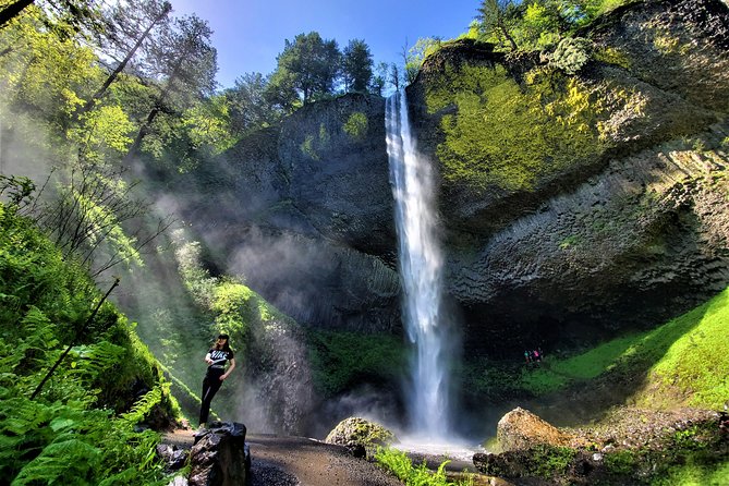 Columbia Gorge Waterfalls and Mt. Hood Tour - Full Day - Horsetail Falls by the highway, plus Beacon Rock views on the way back