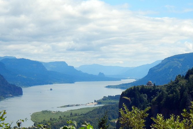 Columbia River Gorge Waterfalls & Mt Hood Tour from Portland, OR - The Portland to Gorge to Mt Hood rhythm, without the stress