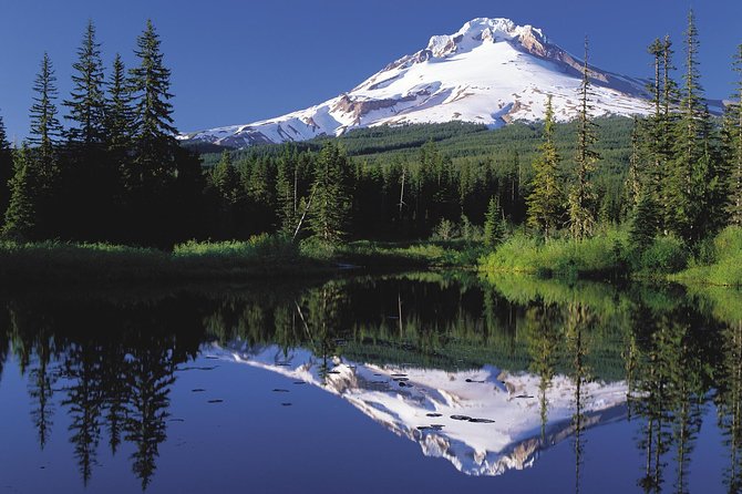 Columbia River Gorge Waterfalls & Mt Hood Tour from Portland, OR - Troutdale and the Historic Columbia River Highway: where the views start before the waterfalls