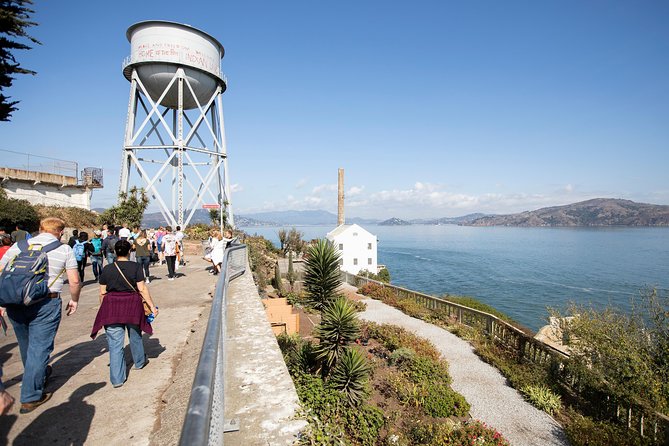 Combo Tour: Alcatraz Island and San Francisco Grand City Tour - Your morning drive: Union Square to the Golden Gate area